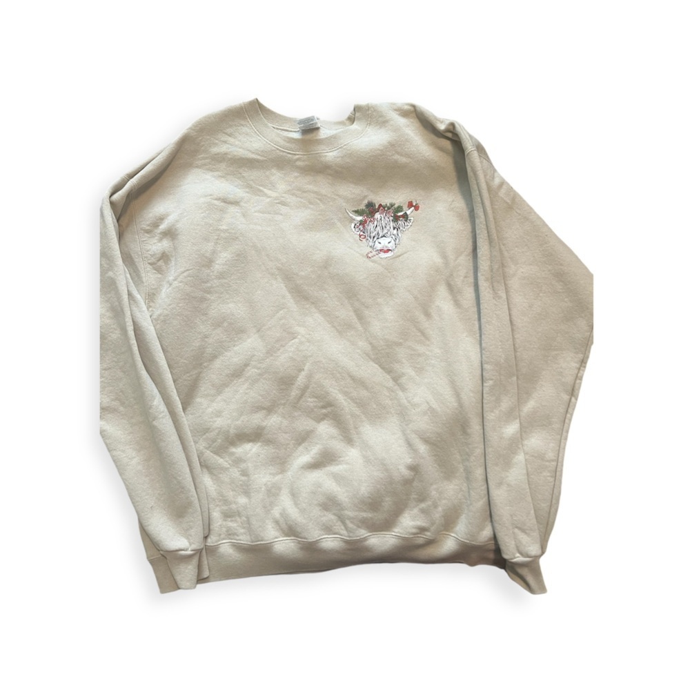 Custom Made! Woman’s Fleece Beige Sweater with Cow Christmas Graphic size Large